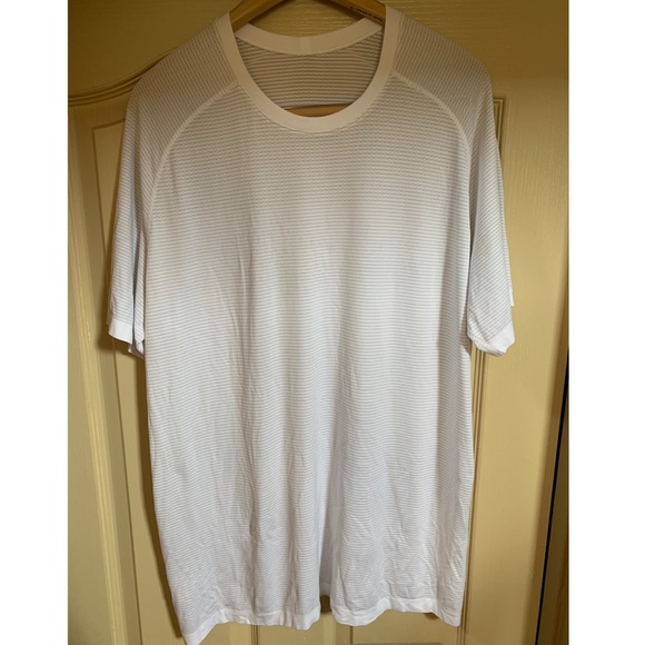 lululemon athletica Other - Lululemon shirt size xl